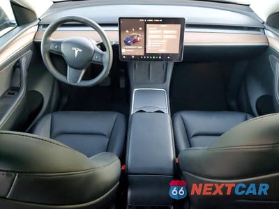 Zdjęcie 8 z 14 samochodu: 2024 TESLA MODEL Y VIN:7SAYGDEE4RF149832 - miniatura