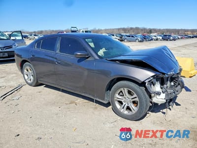 Czwarte zdjęcie samochodu z boku: 2019 DODGE CHARGER SXT VIN:2C3CDXBG9KH743571 - miniatura