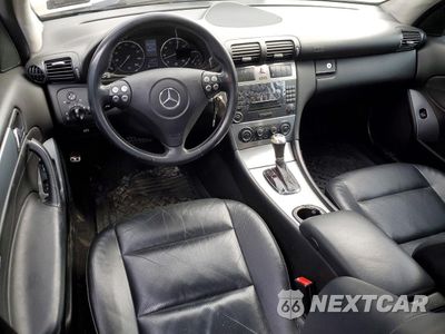 Zdjęcie 8 z 12 samochodu: 2006 MERCEDES-BENZ C 230 VIN:WDBRF52H56A845577 - miniatura
