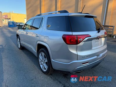 Trzecie zdjęcie samochodu z tyłu: 2017 GMC ACADIA DENALI VIN:1GKKNXLS6HZ309130 - miniatura