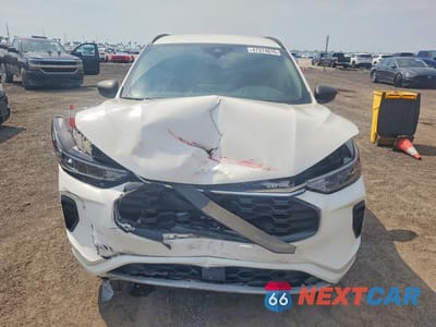 Piąte zdjęcie samochodu w środku: 2023 FORD ESCAPE ST LINE VIN:1FMCU0MNXPUA97469 - miniatura