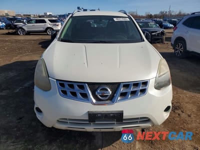 Piąte zdjęcie samochodu w środku: 2014 NISSAN ROGUE SELECT S VIN:JN8AS5MV0EW720473 - miniatura