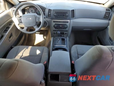 Zdjęcie 8 z 14 samochodu: 2006 JEEP GRAND CHEROKEE LAREDO VIN:1J4GR48K36C241134 - miniatura