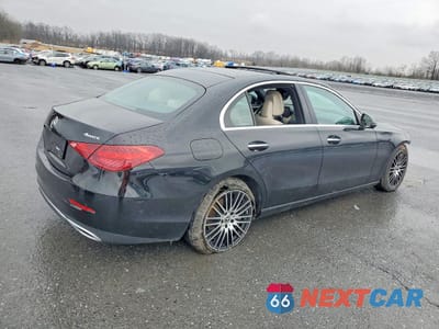 Trzecie zdjęcie samochodu z tyłu: 2022 MERCEDES-BENZ C 300 4MATIC VIN:W1KAF4HB0NR037235 - miniatura