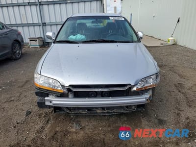 Piąte zdjęcie samochodu w środku: 2000 HONDA ACCORD SE VIN:1HGCG5671YA813817 - miniatura