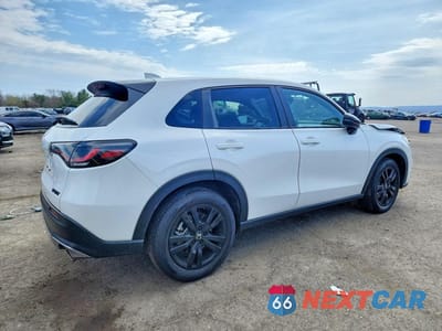 Trzecie zdjęcie samochodu z tyłu: 2026 HONDA HR-V SPORT VIN:3CZRZ2H57TM730508 - miniatura