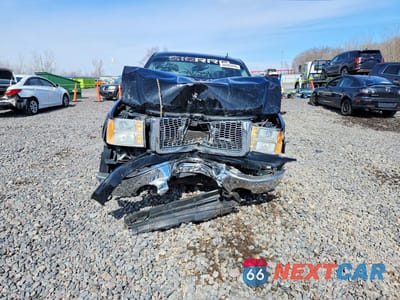 Piąte zdjęcie samochodu w środku: 2011 GMC SIERRA K1500 SLE VIN:3GTP2VE30BG128939 - miniatura