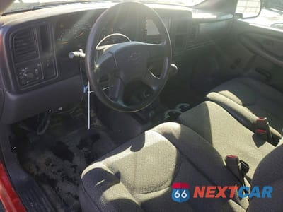 Zdjęcie 8 z 11 samochodu: 2005 CHEVROLET SILVERADO K1500 VIN:1GCEK14X85Z341338 - miniatura