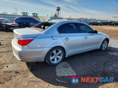 Trzecie zdjęcie samochodu z tyłu: 2008 BMW 528 XI VIN:WBANV13528C150705 - miniatura