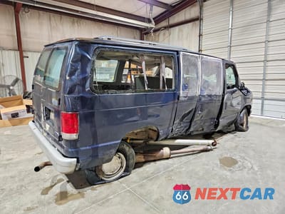 Trzecie zdjęcie samochodu z tyłu: 2000 FORD ECONOLINE E150 WAGON VIN:1FMRE11W4YHA39734 - miniatura