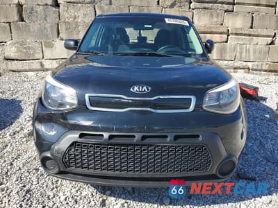 Piąte zdjęcie samochodu w środku: 2016 KIA SOUL BASE VIN:KNDJN2A27G7329961 - miniatura