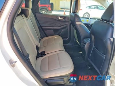 Zdjęcie 11 z 14 samochodu: 2021 FORD ESCAPE TITANIUM VIN:1FMCU9DZ9MUA32647 - miniatura