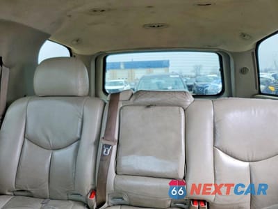 Zdjęcie 10 z 13 samochodu: 2005 CHEVROLET TAHOE K1500 VIN:1GNEK13T95J210200 - miniatura