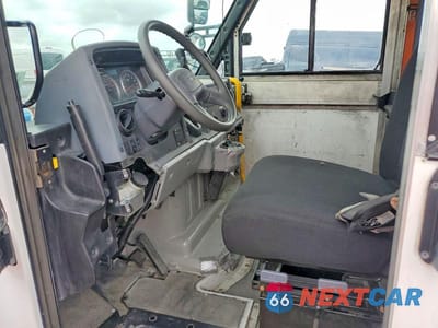 Zdjęcie 7 z 12 samochodu: 2012 ISUZU NPR HD DELIVERY TRUCK VIN:JALB4T171C7W00515 - miniatura