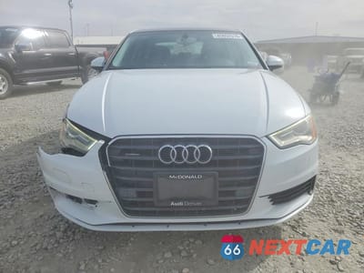 Piąte zdjęcie samochodu w środku: 2015 AUDI A3 PREMIUM PLUS VIN:WAUEFGFF6F1128719 - miniatura