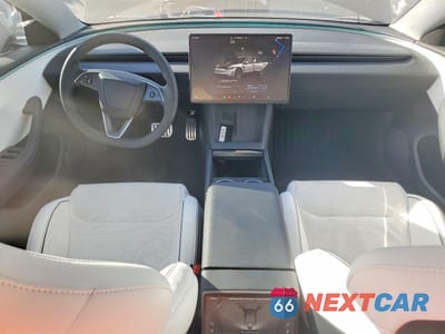 Zdjęcie 8 z 13 samochodu: 2024 TESLA MODEL 3 VIN:5YJ3E1ET2RF832011 - miniatura