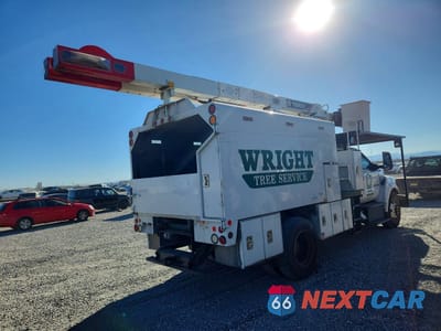 Trzecie zdjęcie samochodu z tyłu: 2017 FORD F750 SUPER DUTY FORESTRY BUCKET TRUCK VIN:1FDNF7DC9HDB07128 - miniatura