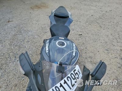 Piąte zdjęcie samochodu w środku: 2025 SUZUKI GSX-R600 VIN:JS1GN7FA9S7100918 - miniatura