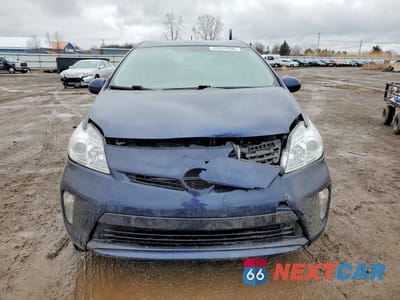 Piąte zdjęcie samochodu w środku: 2013 TOYOTA PRIUS THREE VIN:JTDKN3DU7D1691536 - miniatura