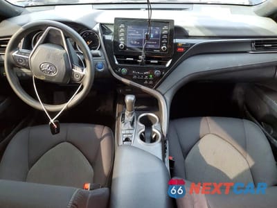 Zdjęcie 8 z 13 samochodu: 2021 TOYOTA CAMRY HYBRID LE VIN:4T1C31AK9MU030439 - miniatura