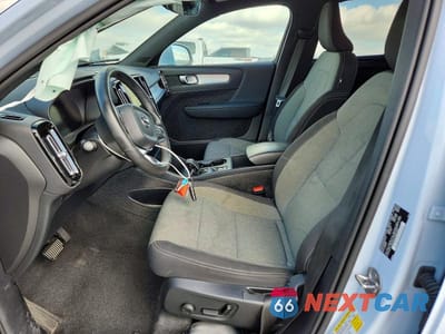 Zdjęcie 7 z 14 samochodu: 2024 VOLVO XC40 CORE VIN:YV4L12UK1R2356490 - miniatura