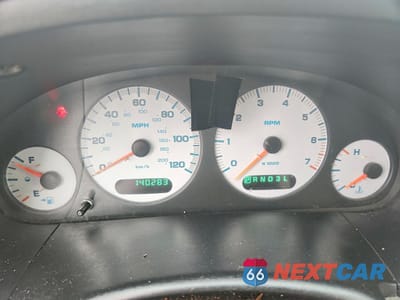 Zdjęcie 9 z 13 samochodu: 2002 DODGE GRAND CARAVAN SPORT VIN:2B4GP44342R520407 - miniatura