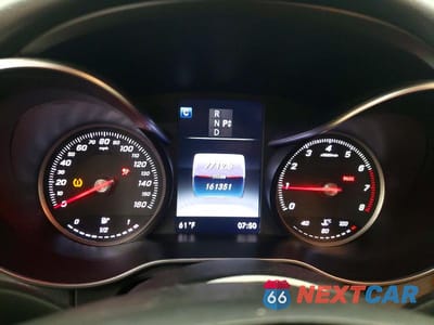 Zdjęcie 9 z 12 samochodu: 2016 MERCEDES-BENZ C 300 4MATIC VIN:55SWF4KB9GU142582 - miniatura