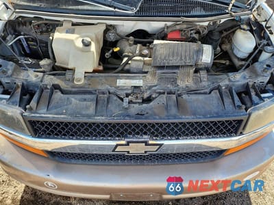 Zdjęcie 7 z 10 samochodu: 2004 CHEV EXPRESS G3500 VIN:1GCHG39U841246445 - miniatura