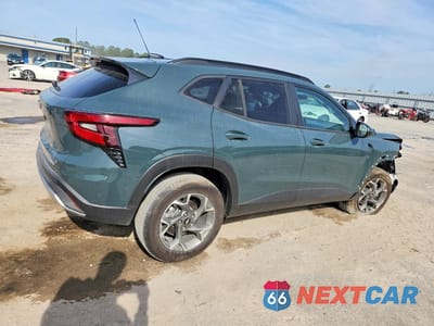 Trzecie zdjęcie samochodu z tyłu: 2025 CHEVROLET TRAX 1LT VIN:KL77LHEPXSC299473 - miniatura