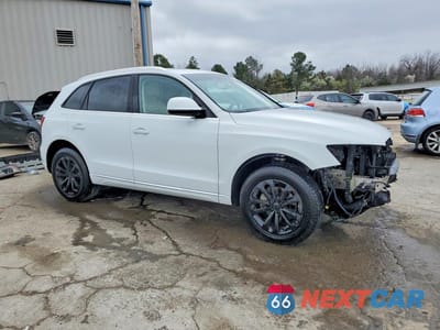 Czwarte zdjęcie samochodu z boku: 2015 AUDI Q5 PREMIUM PLUS VIN:WA1LFAFP9FA090395 - miniatura