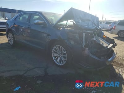 Czwarte zdjęcie samochodu z boku: 2018 FORD TAURUS LIMITED VIN:1FAHP2F83JG112913 - miniatura