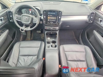 Zdjęcie 8 z 13 samochodu: 2022 VOLVO XC40 T5 MOMENTUM VIN:YV4162UK4N2788199 - miniatura