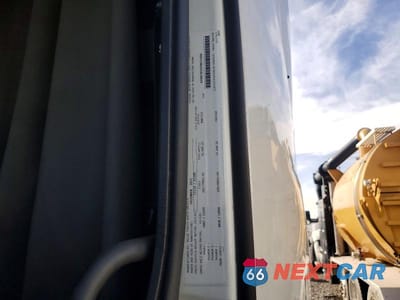 Zdjęcie 10 z 10 samochodu: 2023 VOLVO VNL SEMI TRUCK VIN:4V4NC9EH5PN631098 - miniatura