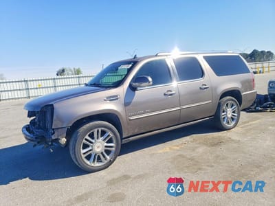 2014 CADILLAC ESCALADE ESV PREMIUM 1GYS3JEF4ER176890 - główne zdjęcie licytacji z USA - miniatura