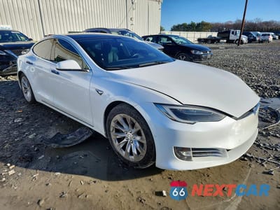Czwarte zdjęcie samochodu z boku: 2017 TESLA MODEL S VIN:5YJSA1E27HF192455 - miniatura