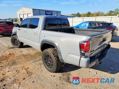 Drugie zdjęcie samochodu z przodu: 2017 TOYOTA TACOMA TRD PRO VIN:5TFCZ5AN5HX073149 - miniatura