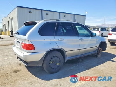 Trzecie zdjęcie samochodu z tyłu: 2000 BMW X5 4.4I VIN:WBAFB3342YLH01265 - miniatura
