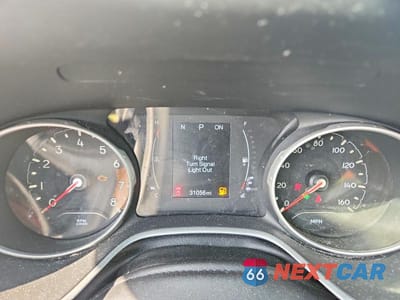 Zdjęcie 9 z 13 samochodu: 2019 JEEP COMPASS LATITUDE VIN:3C4NJCBB0KT677042 - miniatura