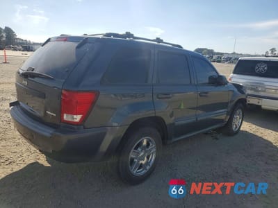 Trzecie zdjęcie samochodu z tyłu: 2007 JEEP GRAND CHEROKEE LAREDO VIN:1J8GR48K17C638311 - miniatura