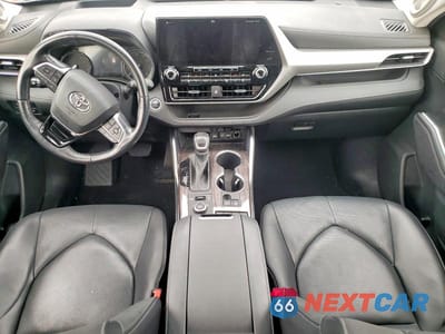Zdjęcie 8 z 13 samochodu: 2020 TOYOTA HIGHLANDER PLATINUM VIN:5TDFZRBH9LS052090 - miniatura