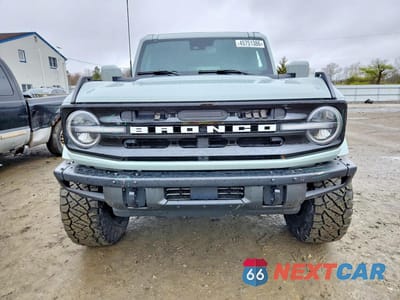 Piąte zdjęcie samochodu w środku: 2024 FORD BRONCO OUTER BANKS VIN:1FMDE8BH3RLA60561 - miniatura