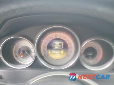 Zdjęcie 9 z 11 samochodu: 2012 MERCEDES-BENZ C 250 4MATIC VIN:WDDGF8FB3CA735614 - miniatura