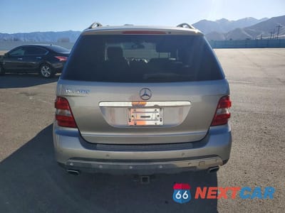 Zdjęcie 6 z 14 samochodu: 2006 MERCEDES-BENZ ML 500 VIN:4JGBB75E76A005680 - miniatura
