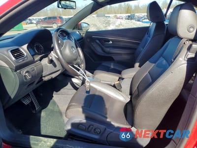 Zdjęcie 7 z 13 samochodu: 2014 VOLKSWAGEN EOS KOMFORT VIN:WVWBW8AH1EV002067 - miniatura