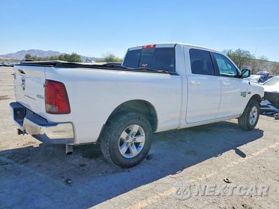 Trzecie zdjęcie samochodu z tyłu: 2019 RAM 1500 CLASSIC SLT VIN:1C6RR7TTXKS587446 - miniatura
