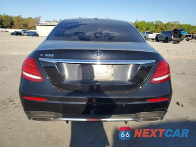 Zdjęcie 6 z 11 samochodu: 2017 MERCEDES-BENZ E 300 VIN:WDDZF4JB4HA055978 - miniatura