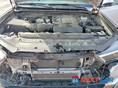 Zdjęcie 12 z 12 samochodu: 2018 TOYOTA 4RUNNER LIMITED VIN:JTEBU5JRXJ5515434 - miniatura