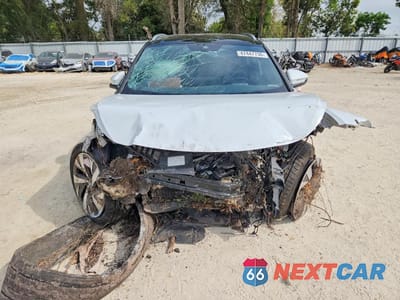 Piąte zdjęcie samochodu w środku: 2021 VOLKSWAGEN ID.4 PRO S VIN:WVGKMPE28MP022529 - miniatura