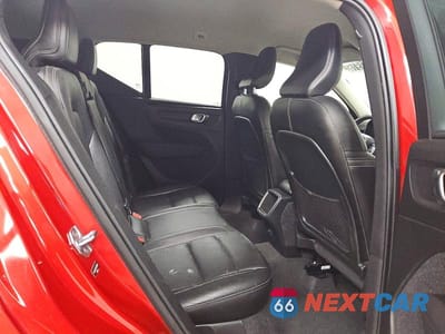 Zdjęcie 11 z 13 samochodu: 2021 VOLVO XC40 T4 MOMENTUM VIN:YV4AC2HK7M2590699 - miniatura
