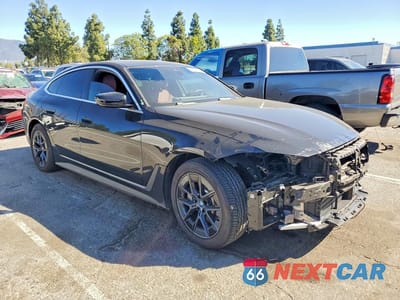 Czwarte zdjęcie samochodu z boku: 2024 BMW I4 EDRIVE 35 VIN:WBY43AW08RFS90826 - miniatura